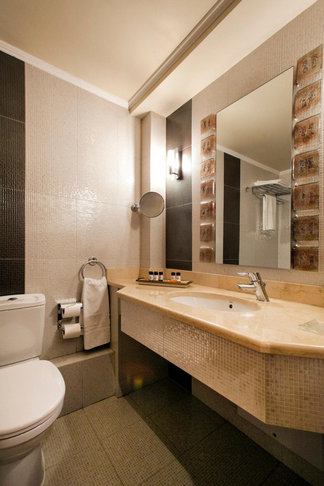 Business Suite,1208139946:JPEG