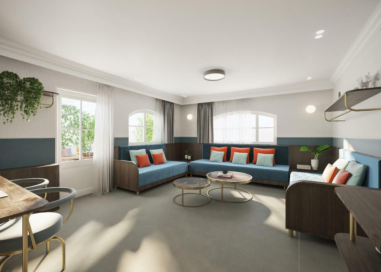 Suite Lit King-Size avec Terrasse et Jacuzzi